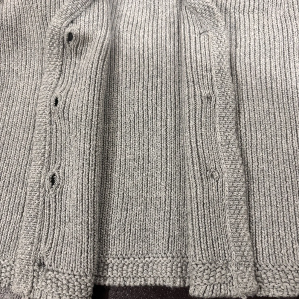 Abercrombie & Fitch Mara Gray Button-Up Sweater Vest - Picture 6 of 8